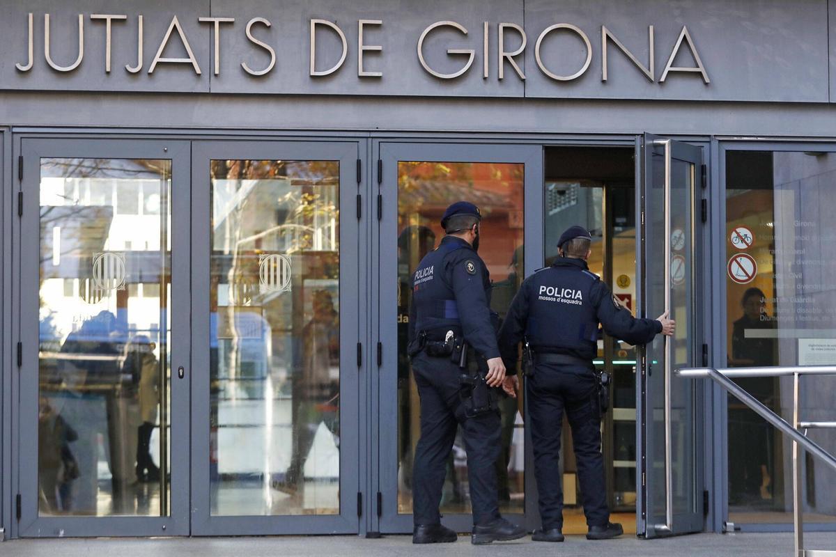 Girona. Jutjats. Dispositiu Mossos d'esquadra.