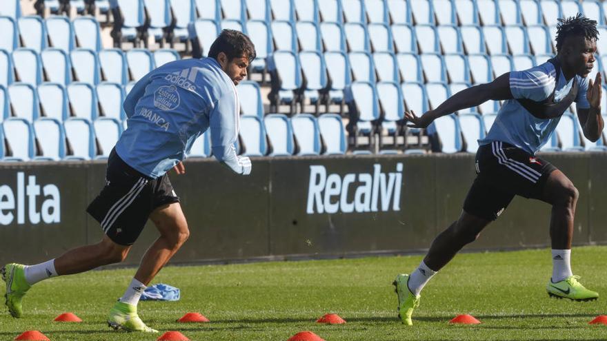 Araújo y Aidoo, durante un entrenamiento // Ricardo Grobas