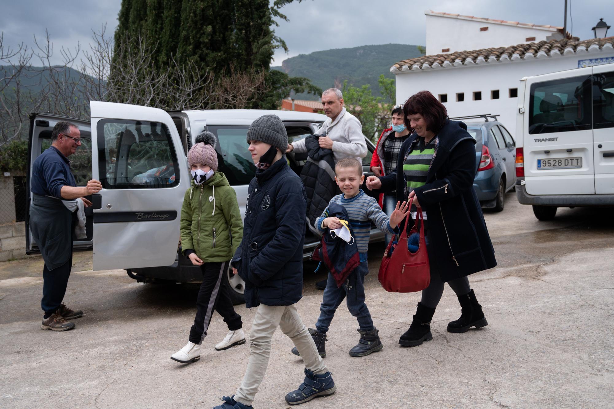 Así empezarán una nueva vida 50 refugiados ucranianos en el albergue de Torrechiva