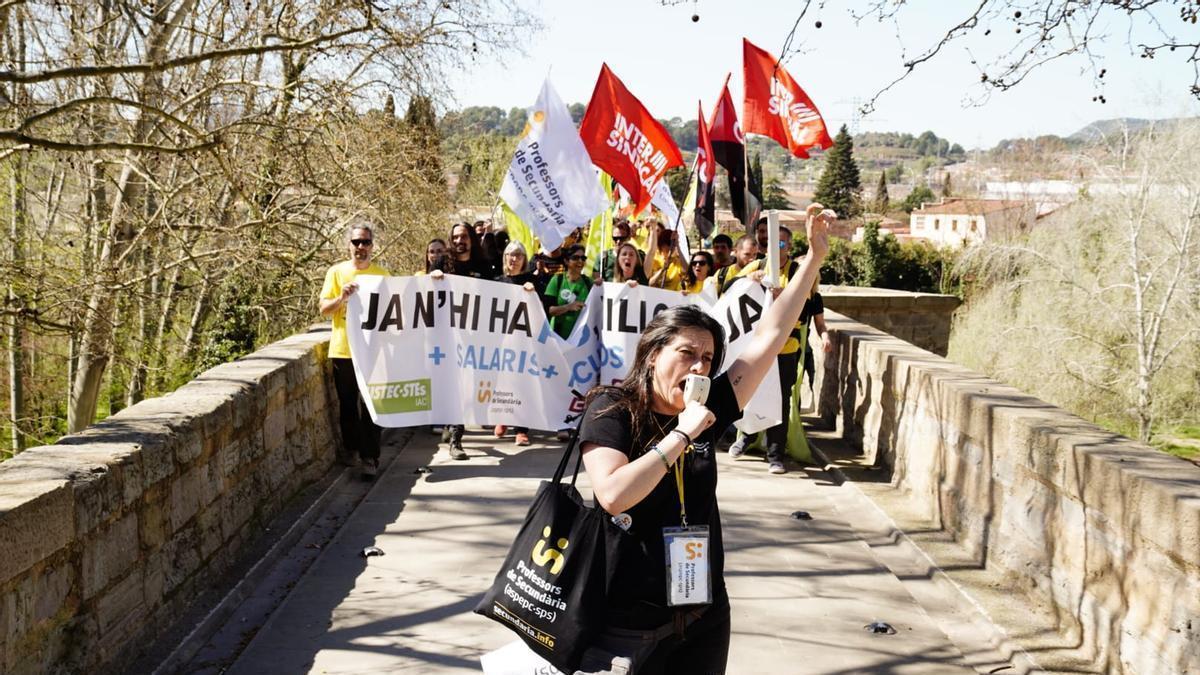 Les claus sobre la vaga de docents: per què es manifesten i què demanen?