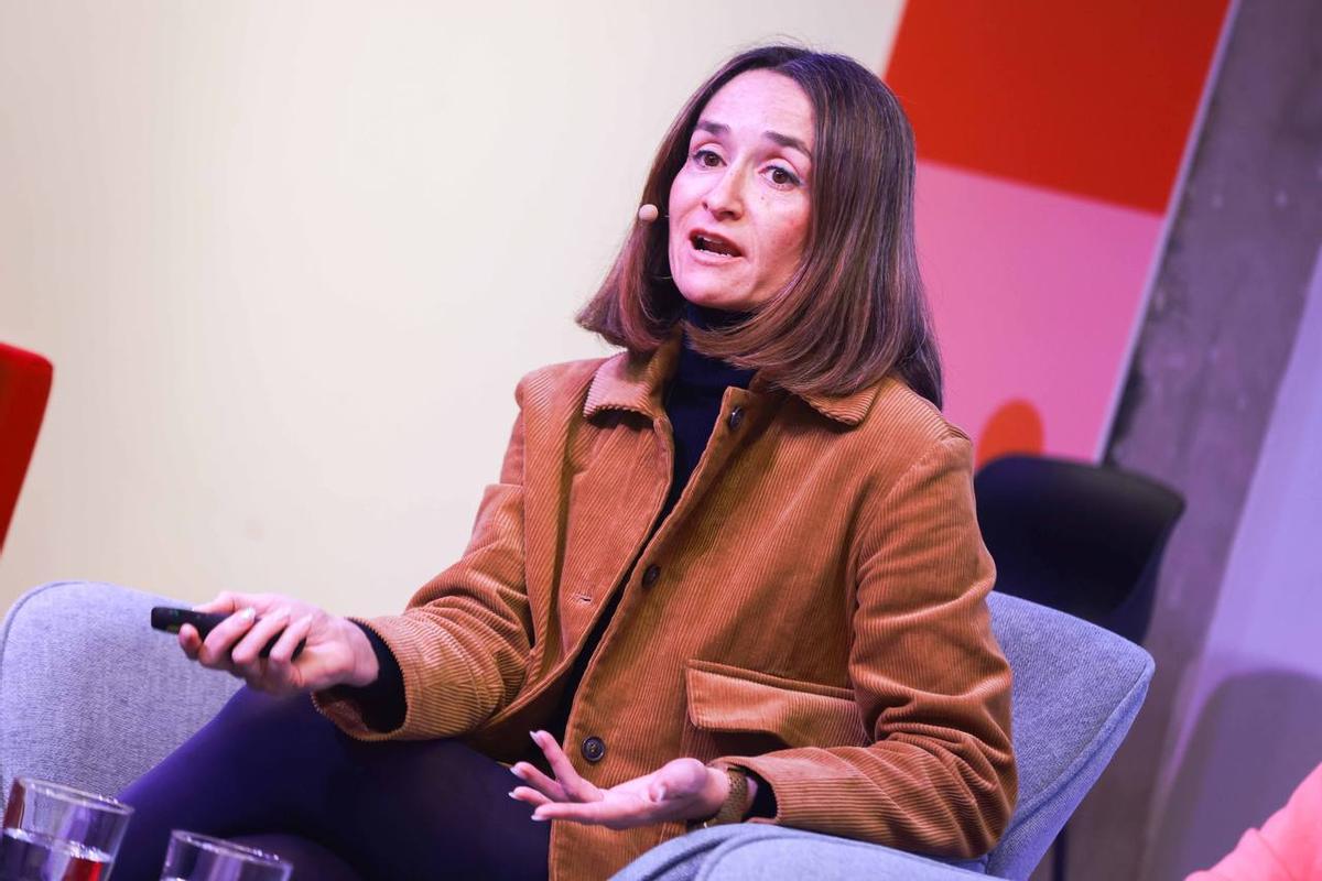 La comisionada del Ús Social del Català en el Ayuntamiento de Barcelona, Marta Salicrú, durante las jornadas de política lingüística en Santa Coloma