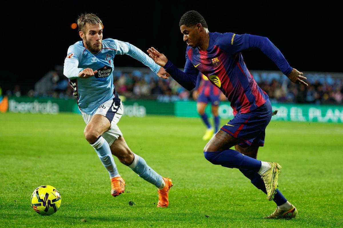 Mingueza se mide a Rashford