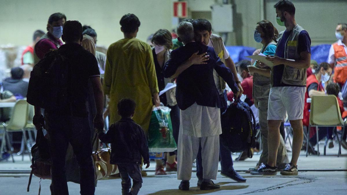 Refugiados procedentes de Afganistán en la Base Aérea de Torrejón.