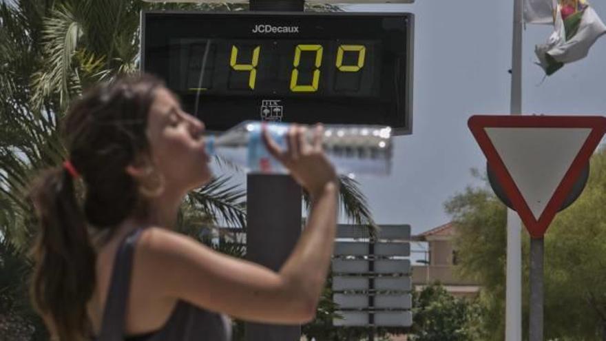 Alicante gasta 1,2 millones más en electricidad en un año