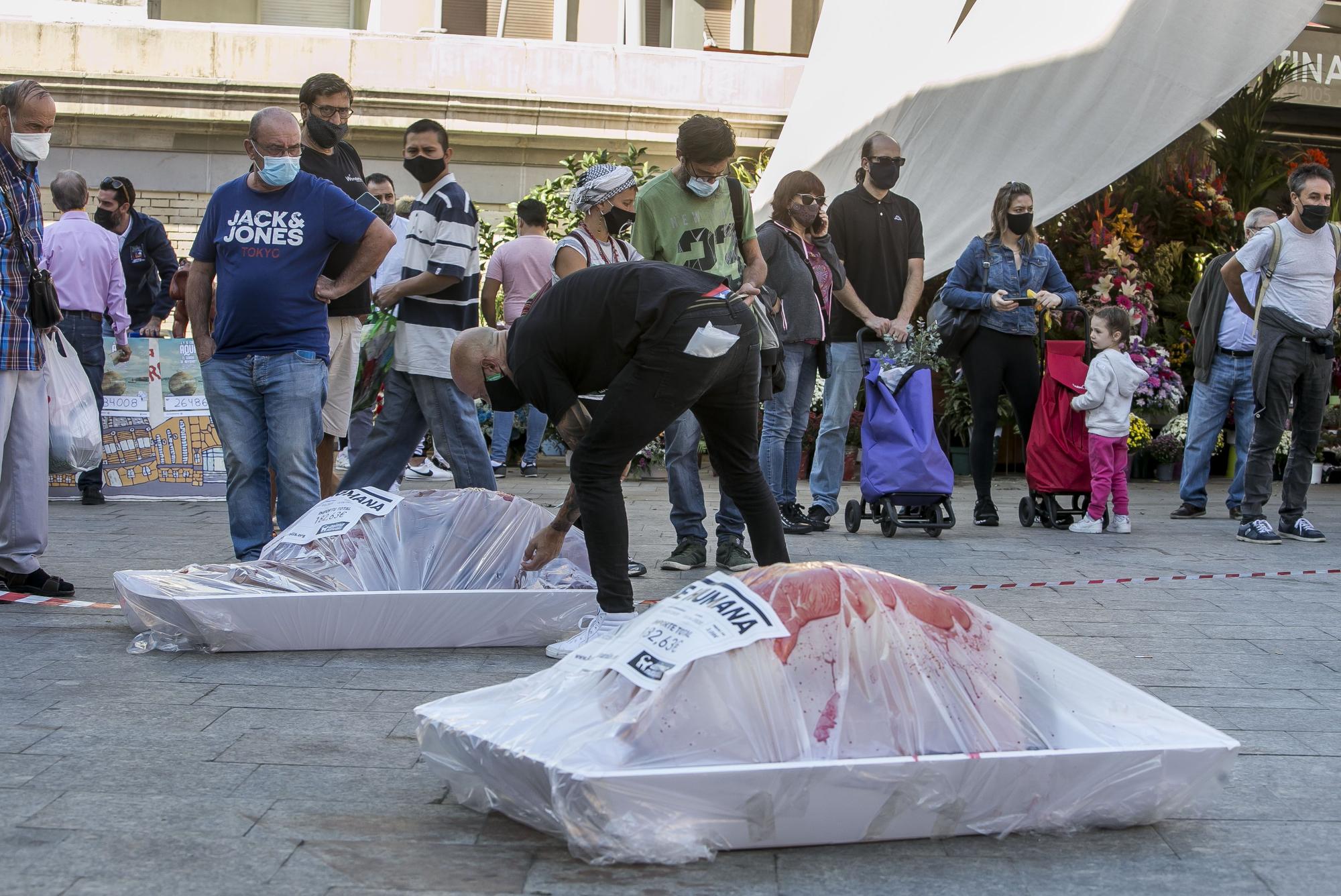 Protesta por el consumo de carne animal en Alicante