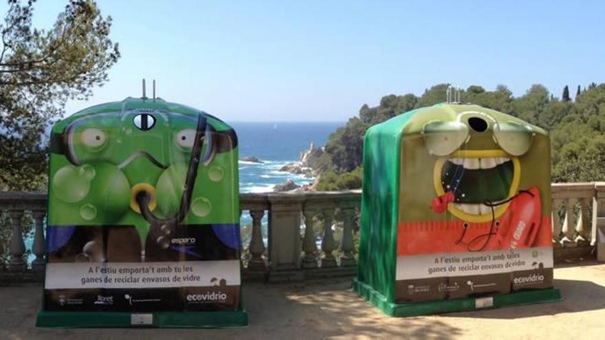 Contenidors de recollida de vidre, en una campanya d&#039;Ecovidrio a Lloret de Mar, en imatge d&#039;arxiu.