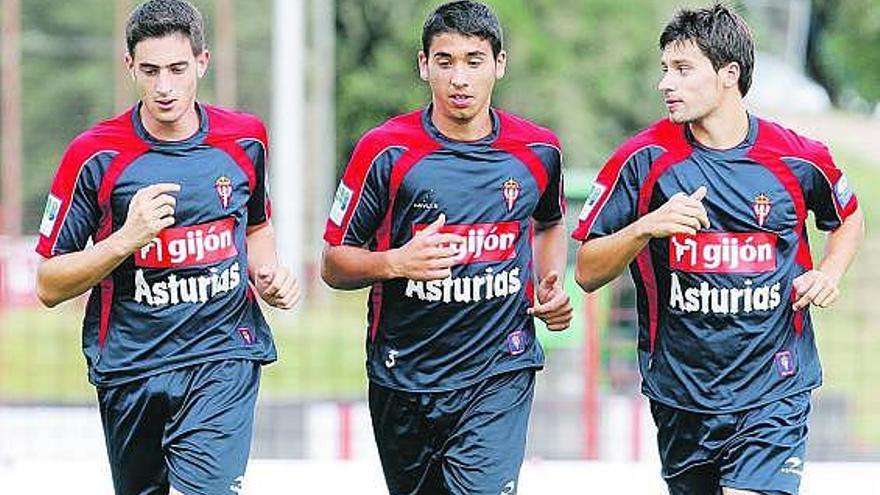 Por la izquierda, Marcos Landeira, José Ángel y Canella, en el entrenamiento de ayer.