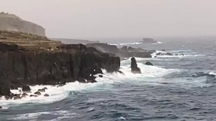 La borrasca Therese pone en aviso a Canarias por lluvias intensas, tormentas, inundaciones, viento y oleaje: las zonas más afectadas
