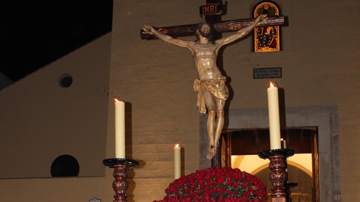 Cristo de la Sangre a su salida el Viernes Santo.