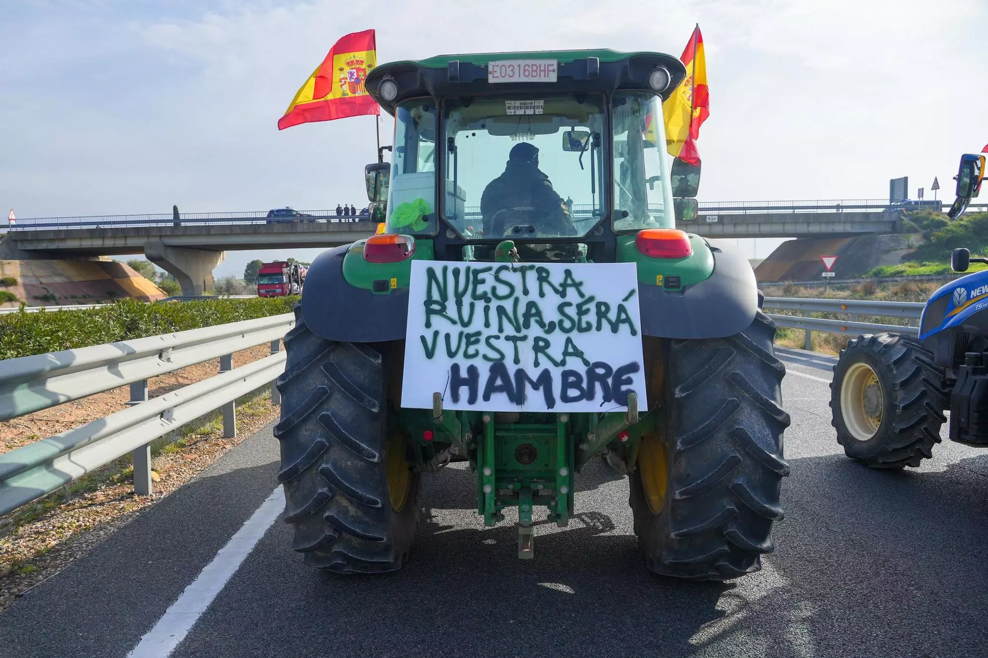 Continúan las protestas de los agricultores y ganaderos