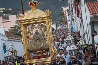Bajada de La Virgen de Las Nieves en La Palma
