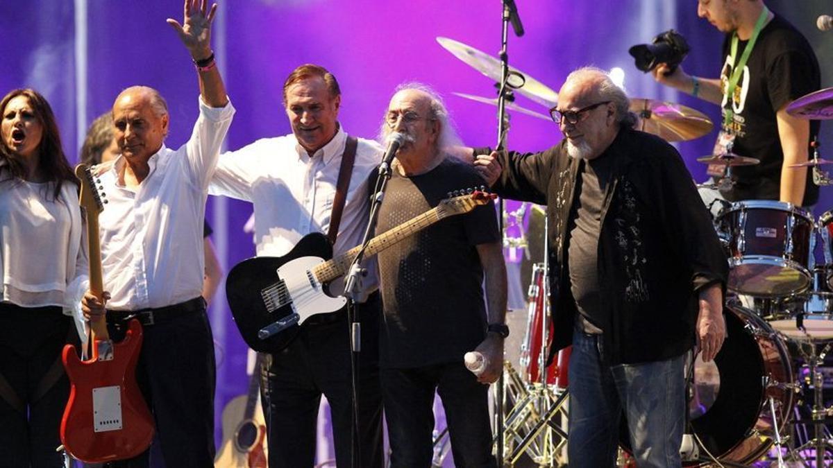 Los Pekenikes en 2015, durante el concierto que celebró los 50 años de la actuación de los Beatles en España, en el que ellos habían sido sus teloneros.