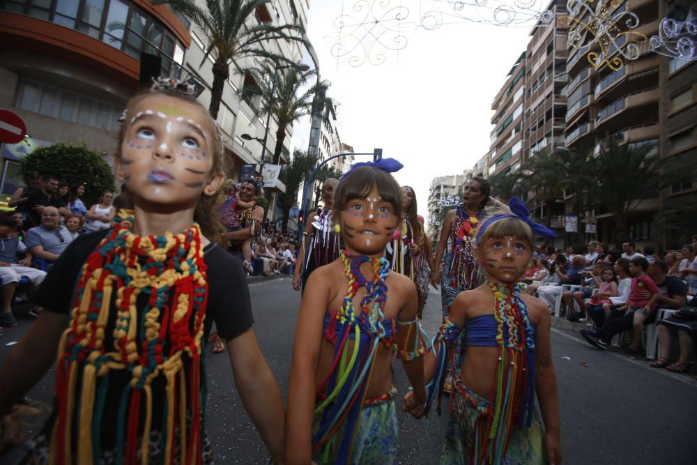 El colorido y la originalidad inundan Alicante