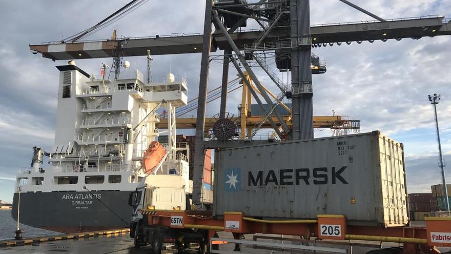 Maersk Inicia Las Escalas En El Musel De Su Linea Con Algeciras La Nueva Espana