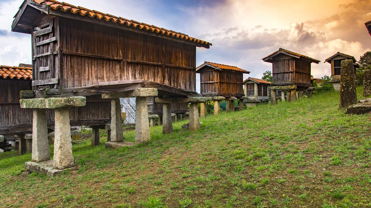 Ruta por los hórreos más famosos y bonitos de España