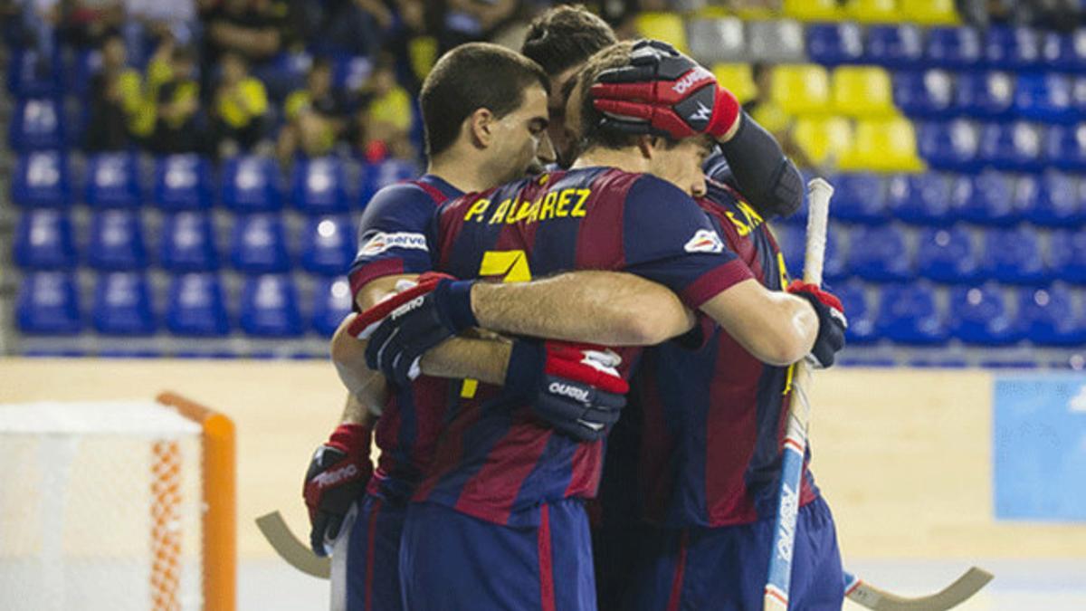 Los jugadores del Barça celebran el gol de Marín