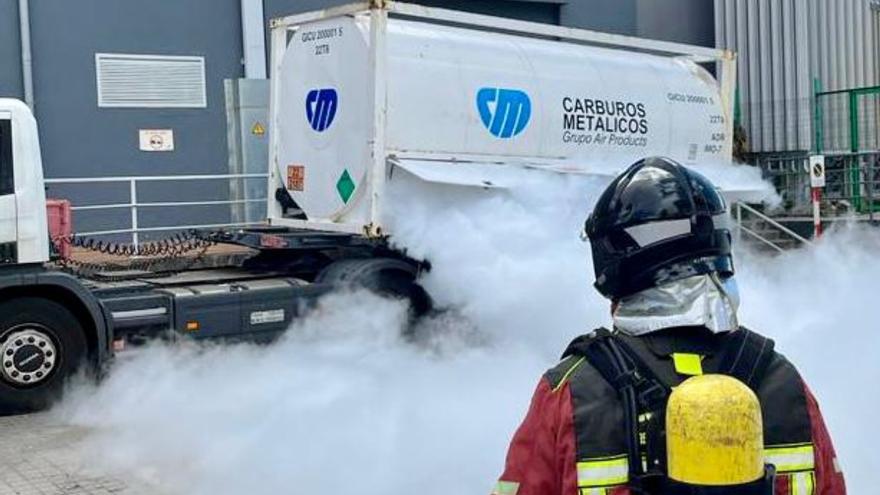 Escape de gas de un camión cisterna en Las Palmas de Gran Canaria