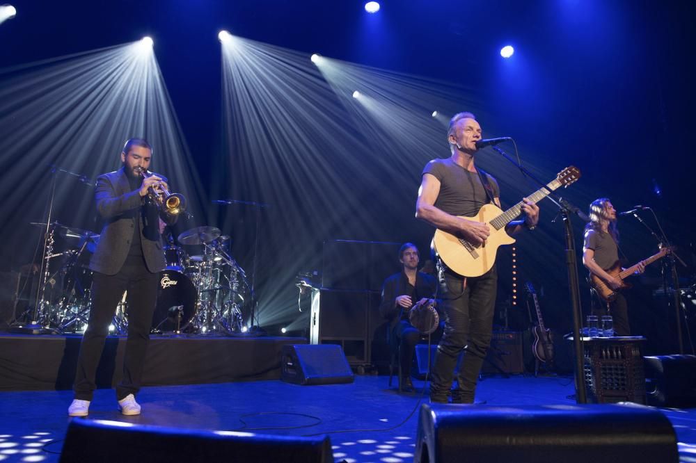 Sting reabre Bataclan un año después de la matanza