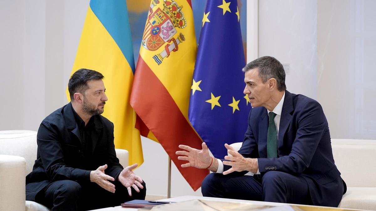 Sánchez niega que el director adjunto de su gabinete le informase sobre la reunión con Leire Díez y Cerdán