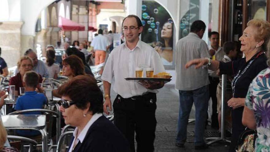 El desempleo en Extremadura baja en 9.900 personas en el segundo trimestre y suma 171.600 parados