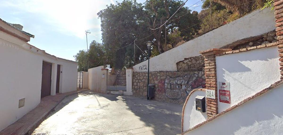 La obra busca conectar la calle Vicente Espinel, que acaba sin salida, con la situada más arriba de la calle Jarama.