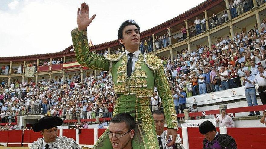 Ciudadanos en Cáceres denuncia que la corrida de toros de San Jorge &quot;está en riesgo&quot;