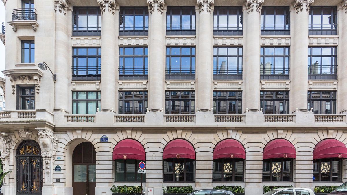 Fachada del Hotel Banke, en París.