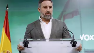 Abascal anuncia una querella contra Sánchez en el Supremo y pide paralizar la investidura