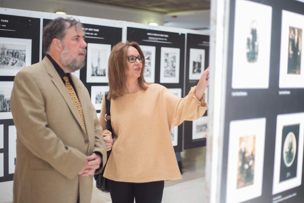 María Dueñas en la UA