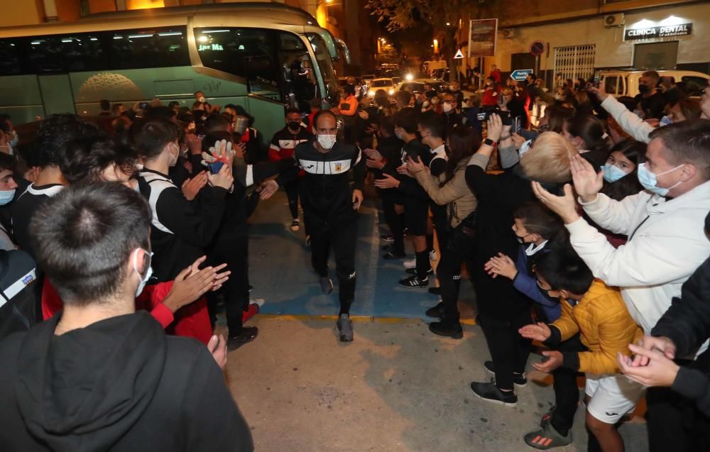 Llegada de CD Buñol tras clasificarse para la Copa del Rey