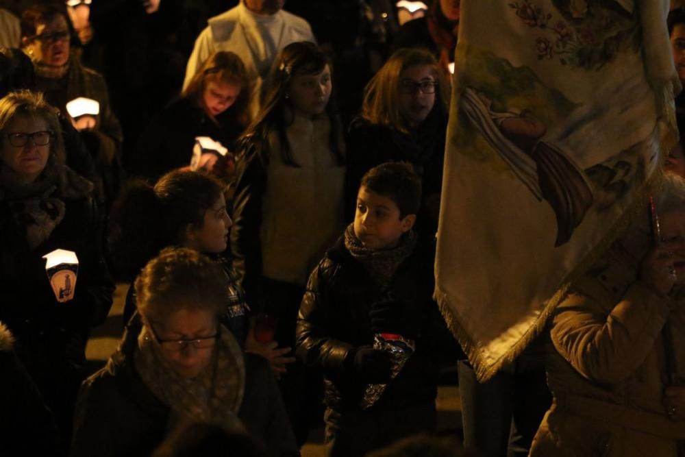 Procesión de las antorchas en Lourdes (Zamora)