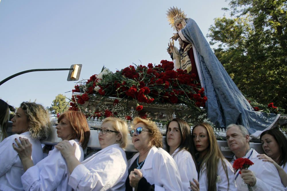Misa del Alba y traslado del Cautivo y la Virgen de la Trinidad