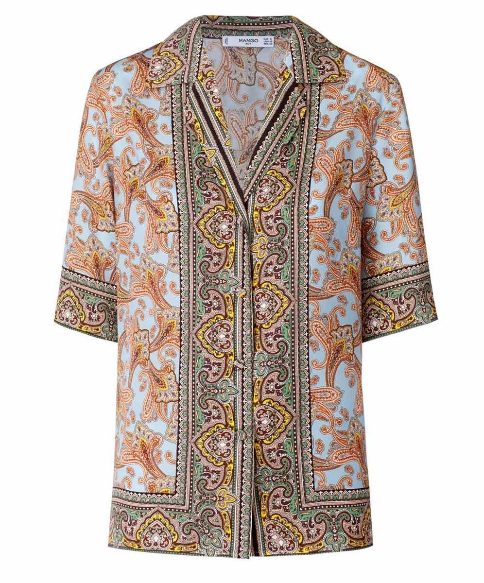 Camisa estampado paisley (Precio: 35,99 euros)