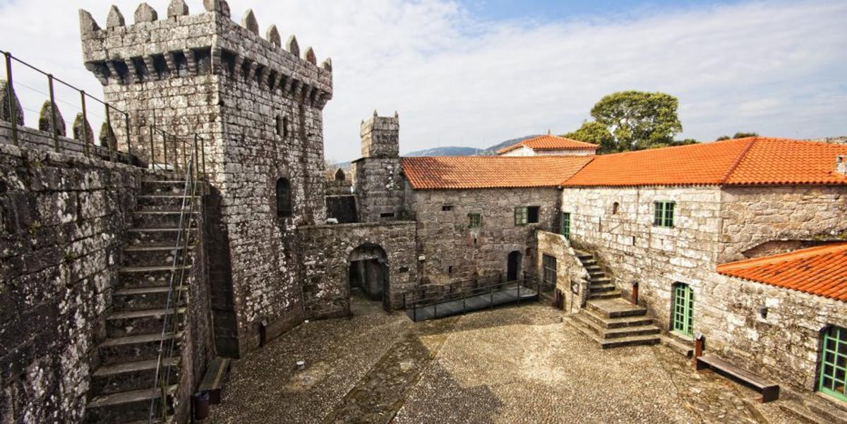 As xornadas de artesanía en vivo desenvolveranse no interior do Castelo de Vimianzo. | CEDIDA