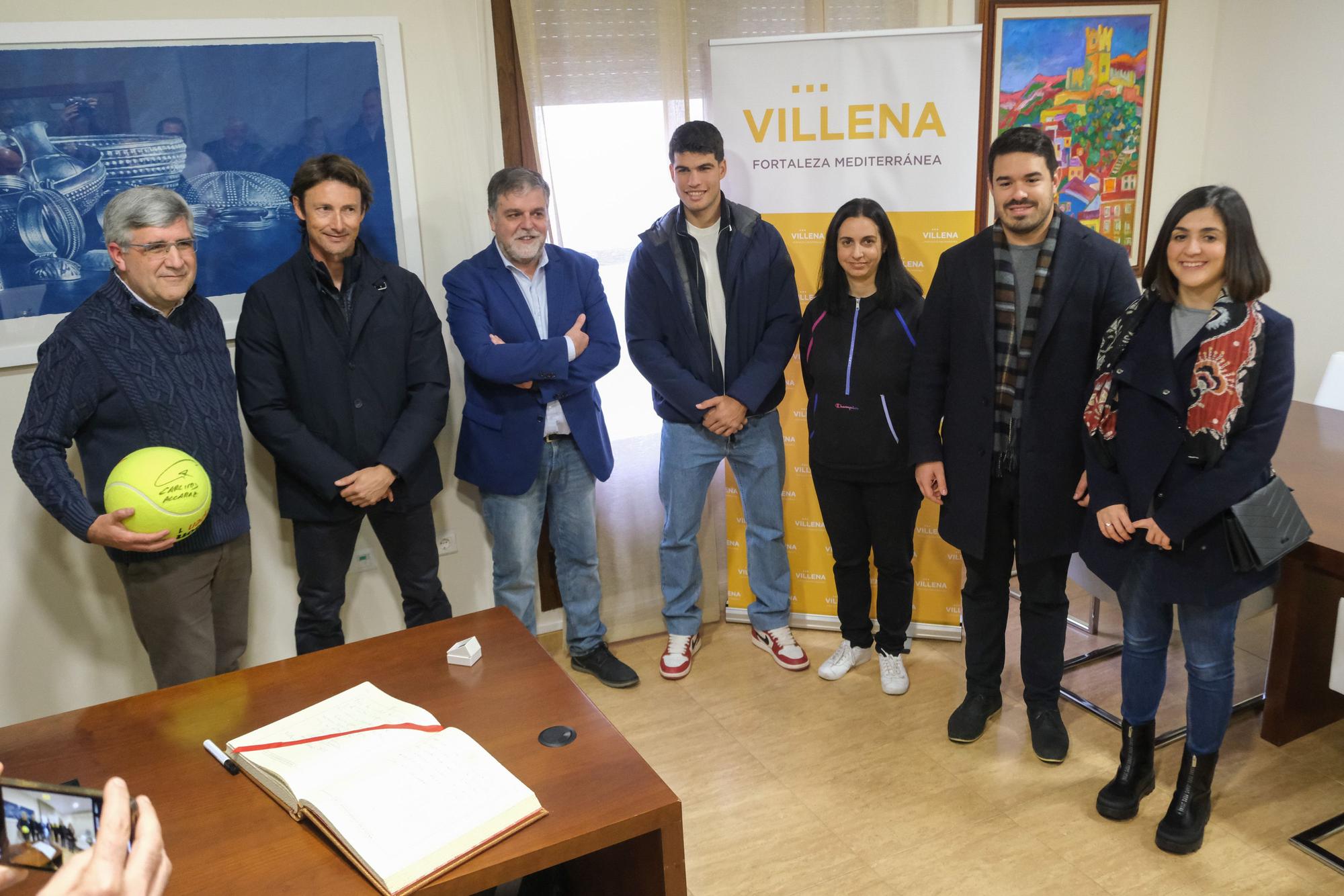 Carlos Alcaraz levanta pasiones en Villena