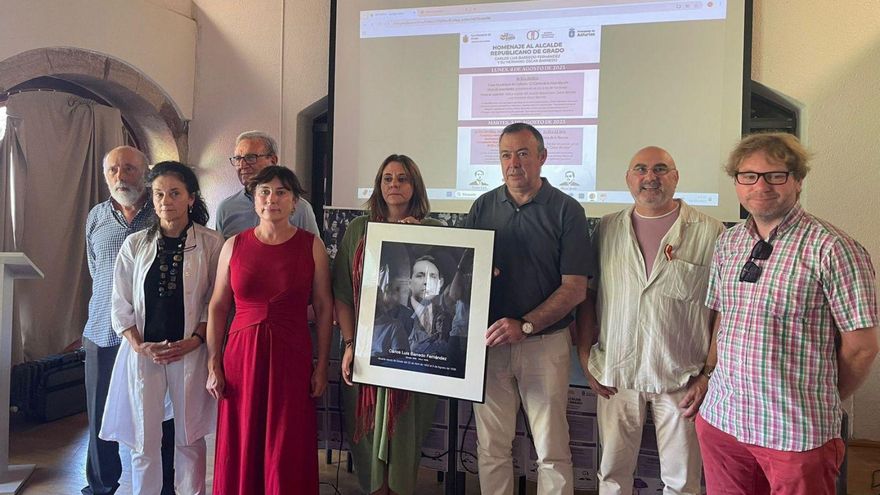 El homenaje al último alcalde republicano de Grado: &quot;Carlos Barredo fue alguien que buscaba paz y conciliación&quot;