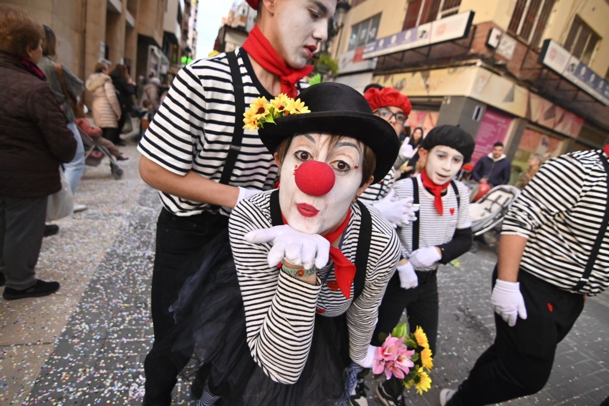 Galería de imágenes del desfile de colles y carros engalanados