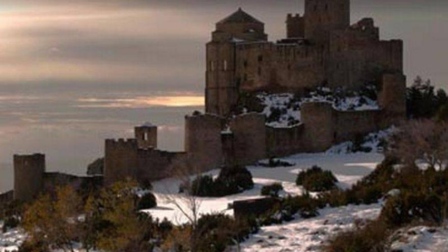 Luis Zueco enseña la historia de Aragón como tierra de castillos