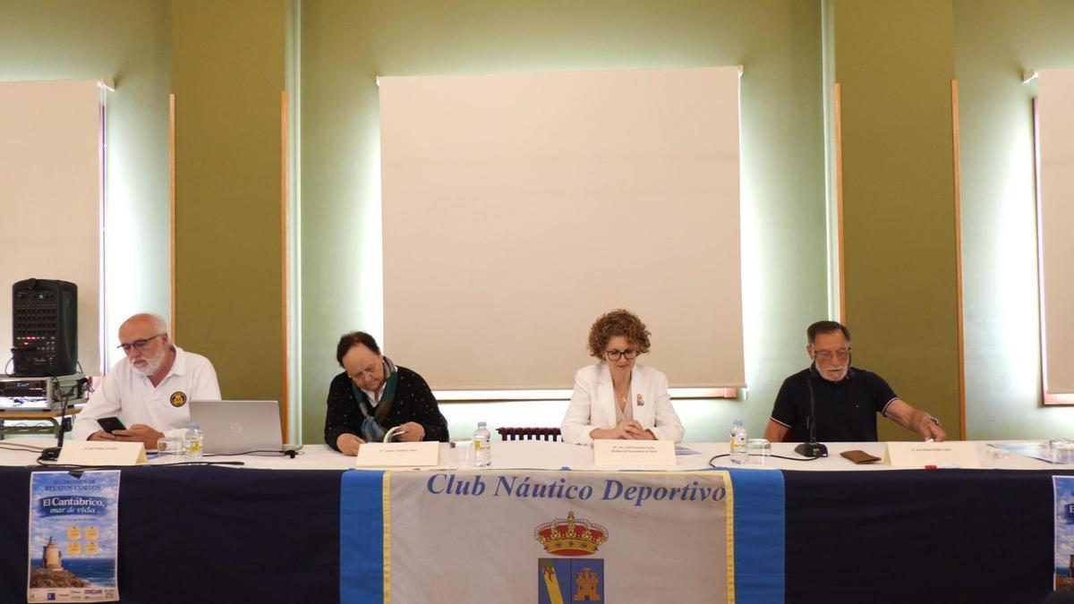 Juan Méndez-Castrillón, Carmen Fernández, Ana Isabel Fernández y José Manuel Peláez