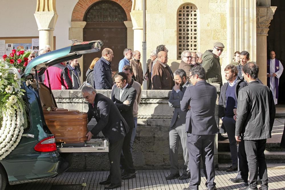 Funeral por Juan Fombona, el joven atropellado en Somió