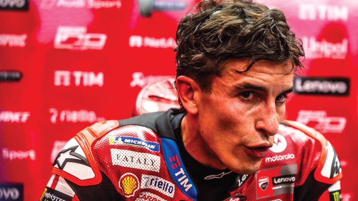 Marc Márquez, en el box de Ducati
