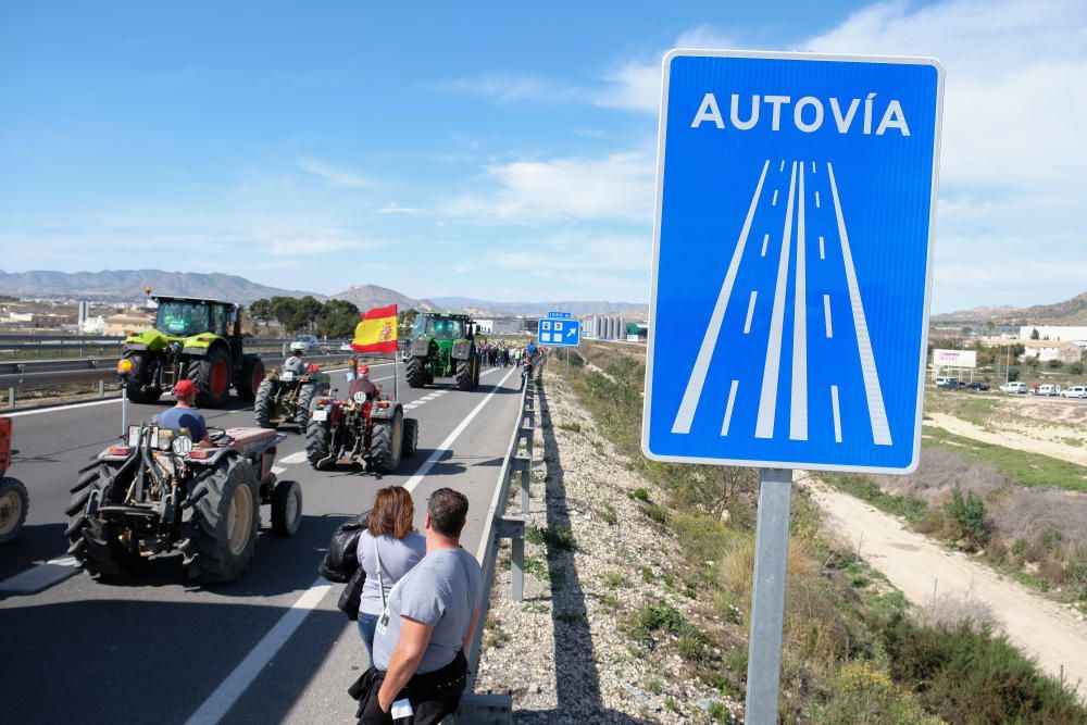 Tractorada en defensa del campo alicantino