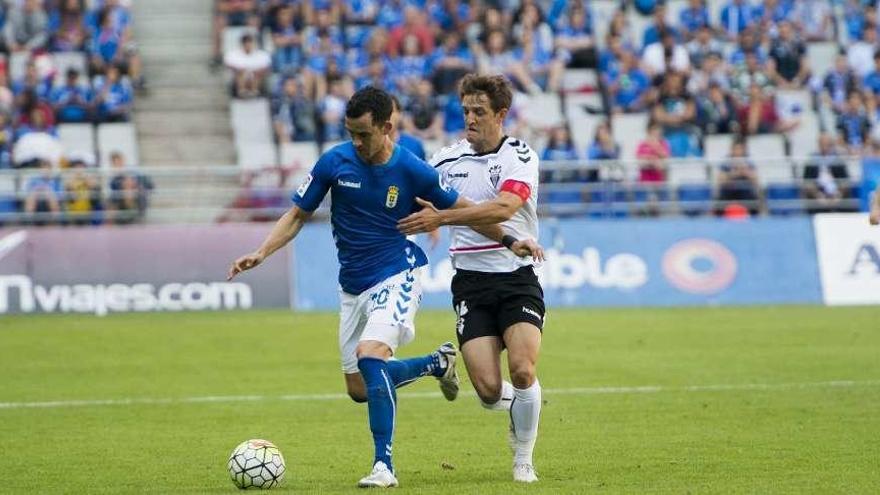 Varela (ahora en el Majadahonda), en el Mallorca-Oviedo (0-0) de hace dos campañas.