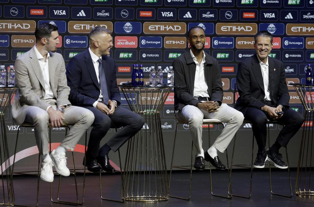 Jean Montero, centro de atención en la rueda de prensa oficial de la Euroliga en la previa a la Final Four.