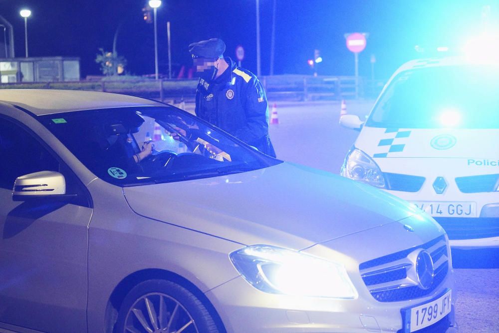 Control dels Mossos d''Esquadra i la Policia Local de Sarrià de Ter pel toc de queda