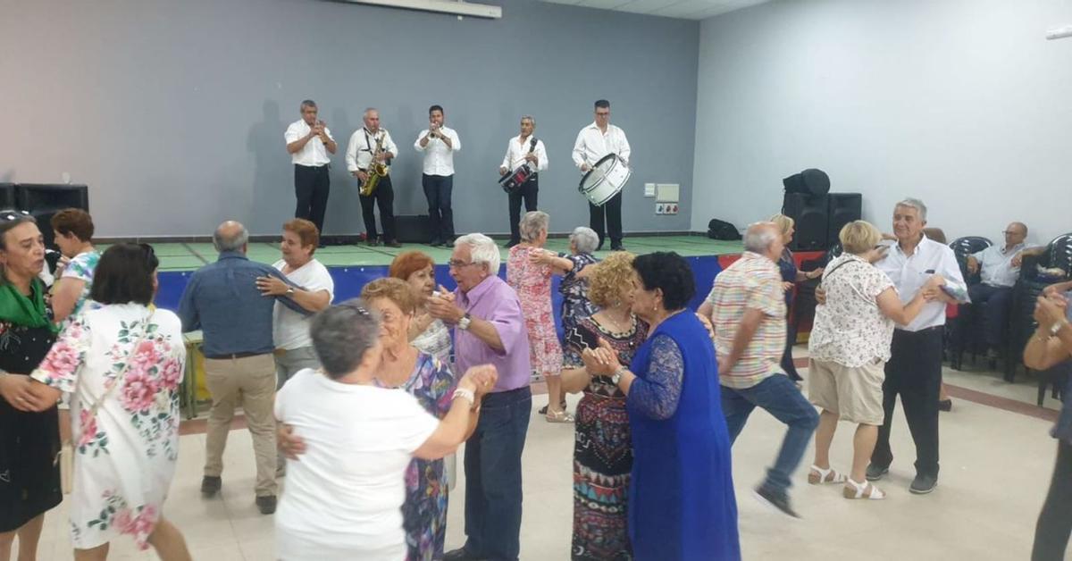 Venialbo homenajea a sus abuelos