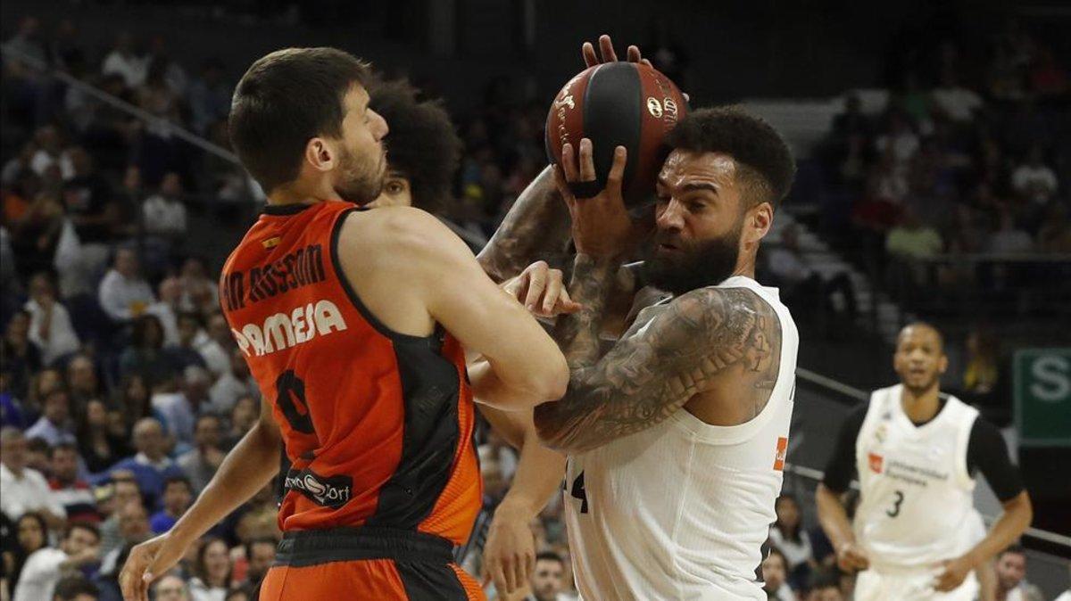 El Madrid sufrió al inicio, pero acabó logrando el triunfo