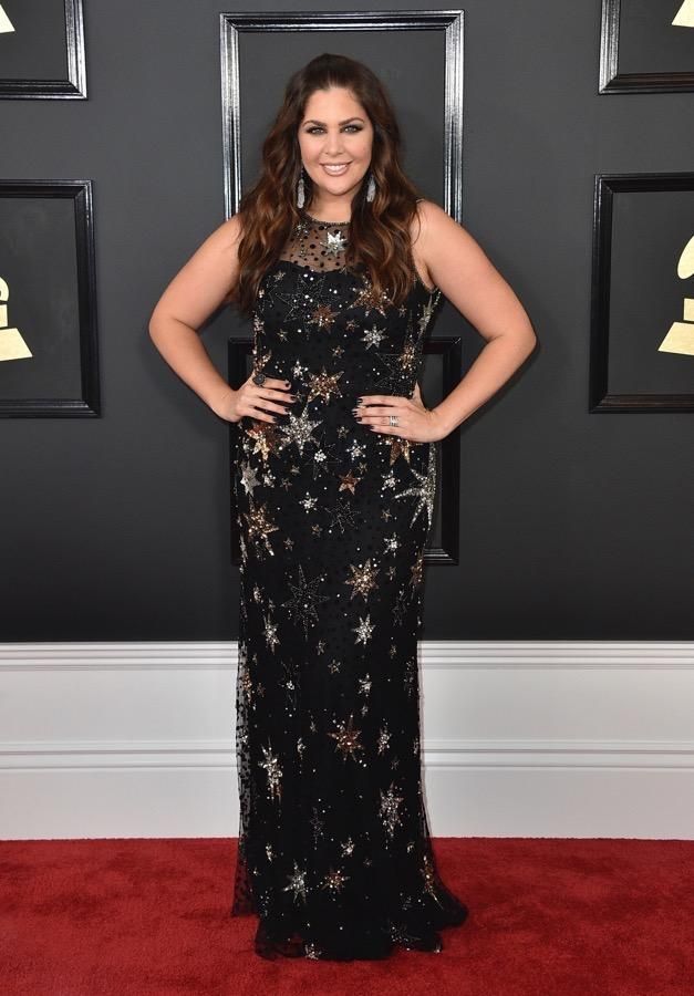 Premios Grammy 2017, Hilary Scott