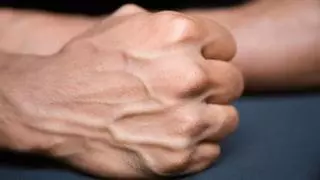 ¿Por qué vemos las venas de color azul si la sangre es roja?