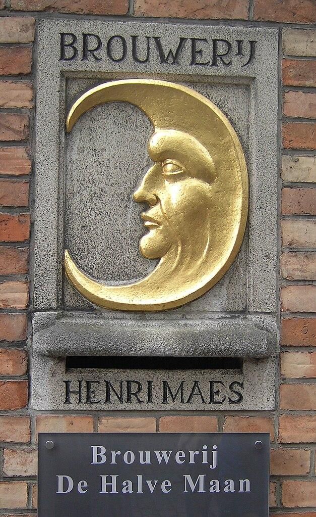 La luna de De Halve Maan da la bienvenida a los viajeros más cerveceros.
